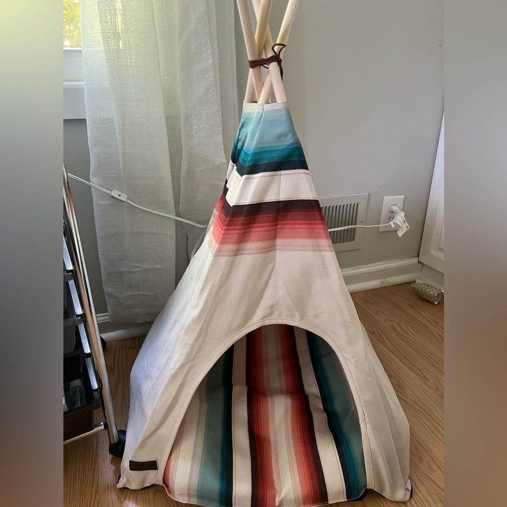 Dog tee pee